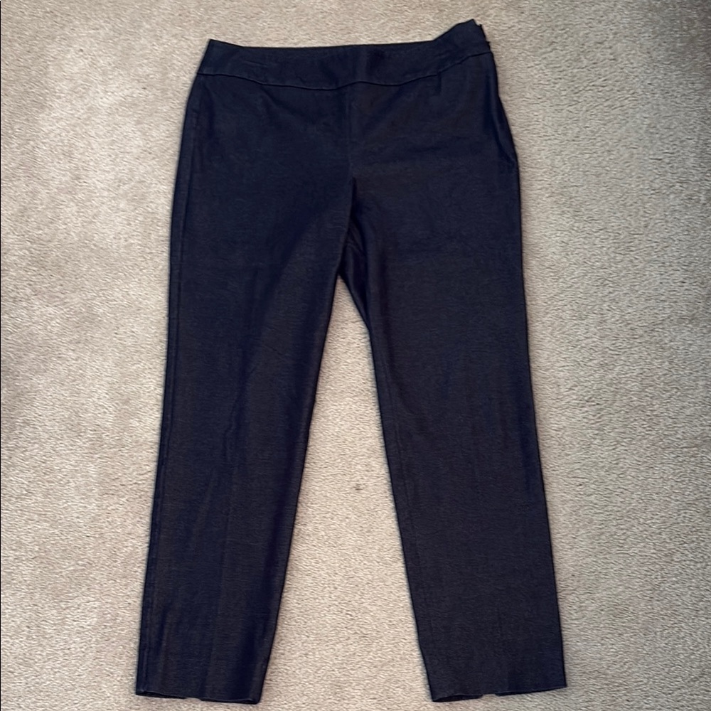 Classic Soft Navy Cropped pants